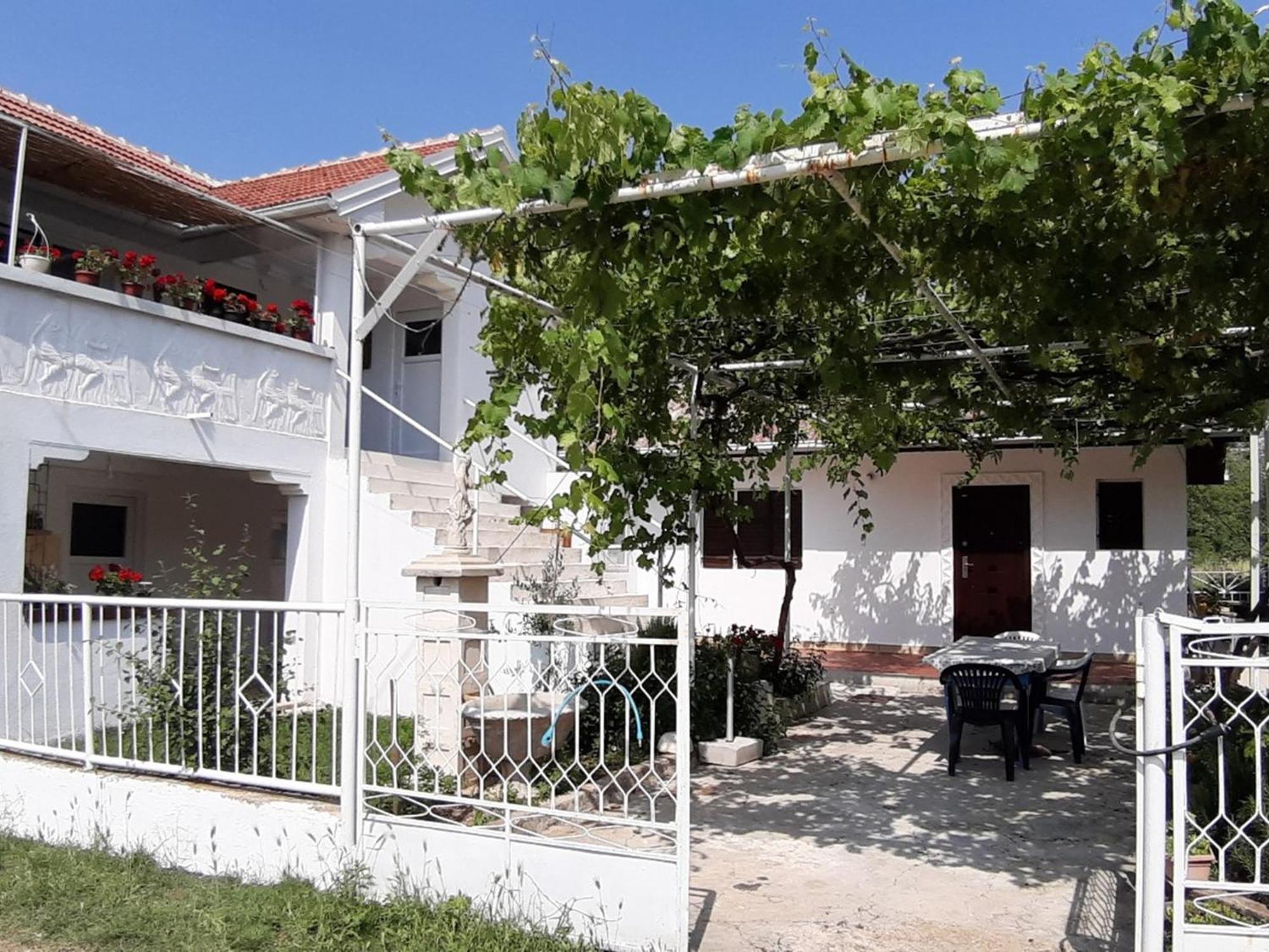 Apartment Merona With Swimming Pool Trebinje Room photo